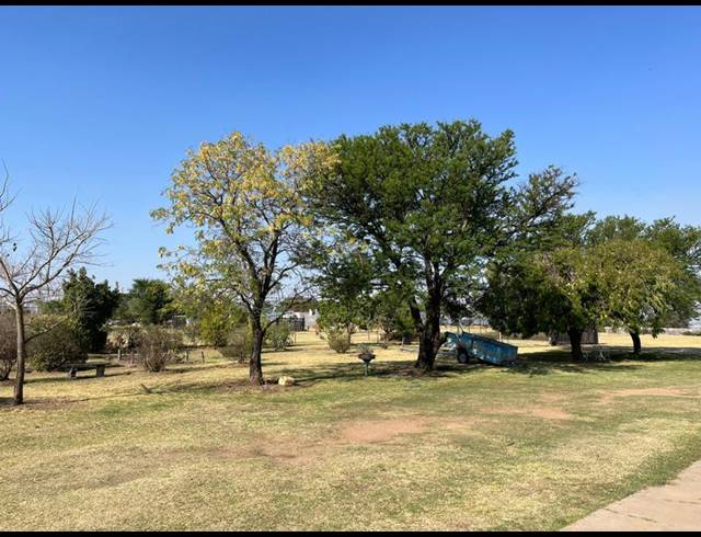 FARM FOR SALE IN BLUE HILLS